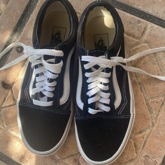Vans "Old Skool Sneakers (Black/White) Unisex Classic Skate Era Suede Shoes NEW - Picture 4 of 5